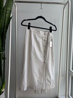 FOREVER 21 | Linen-Blend Striped Midi Skirt White and Birch M